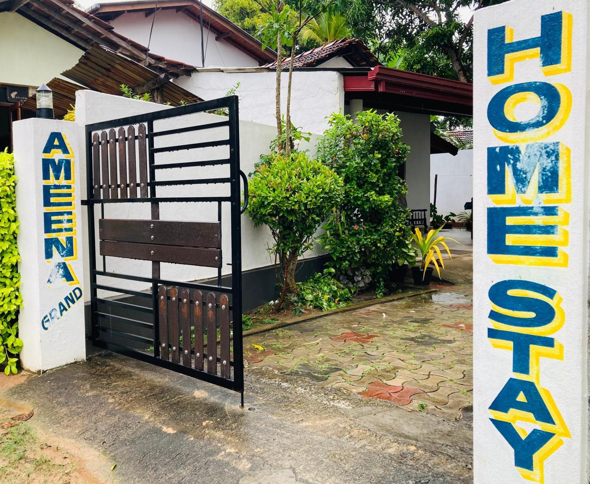 Ameena Homestay Тангале Екстериор снимка