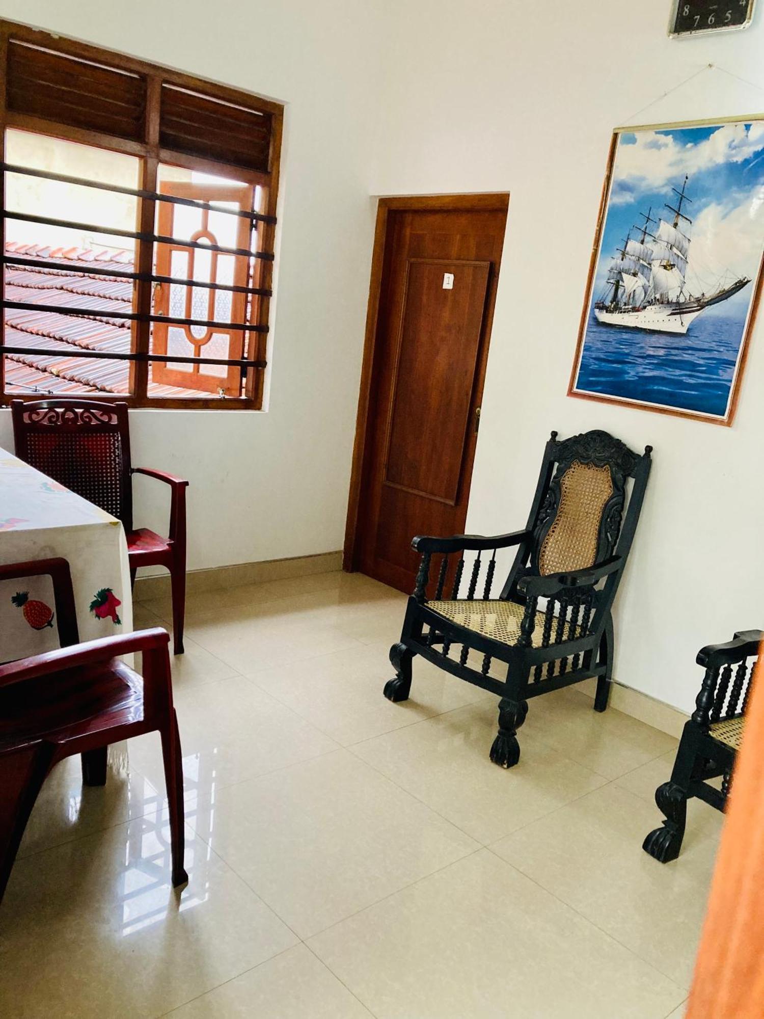 Ameena Homestay Тангале Екстериор снимка