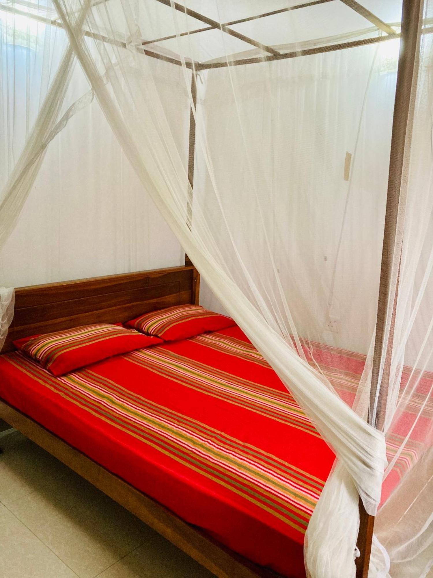 Ameena Homestay Тангале Екстериор снимка