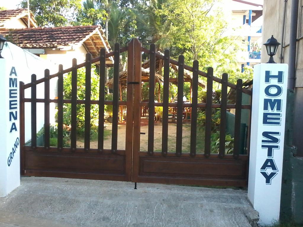 Ameena Homestay Тангале Екстериор снимка
