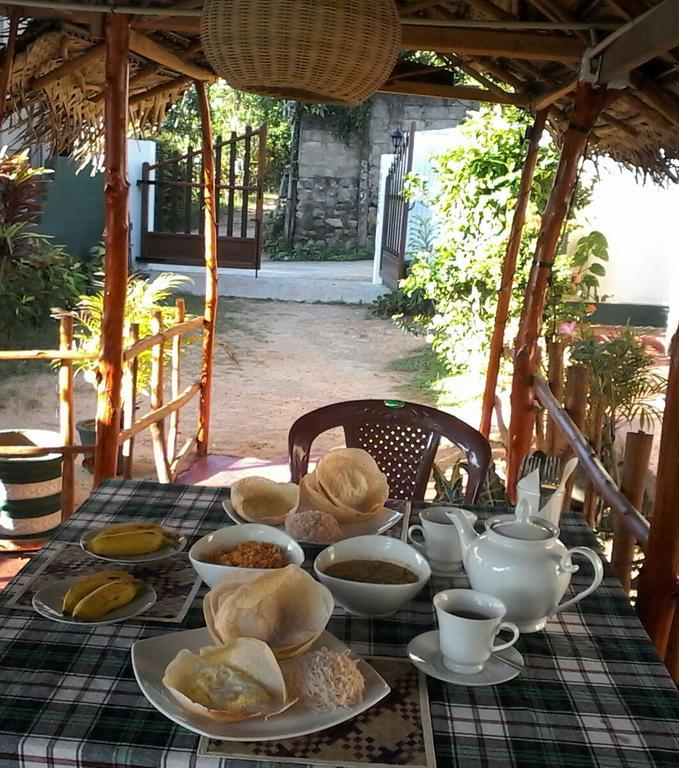 Ameena Homestay Тангале Екстериор снимка